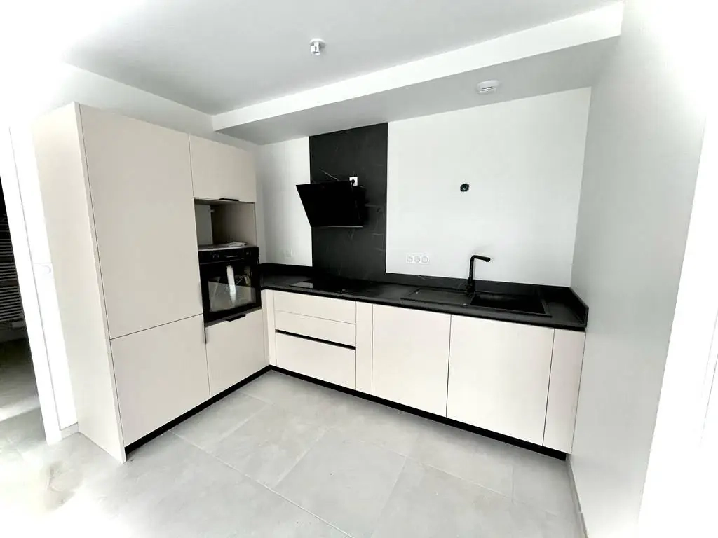 Cuisine sur mesure pour appartement T3 à Genas